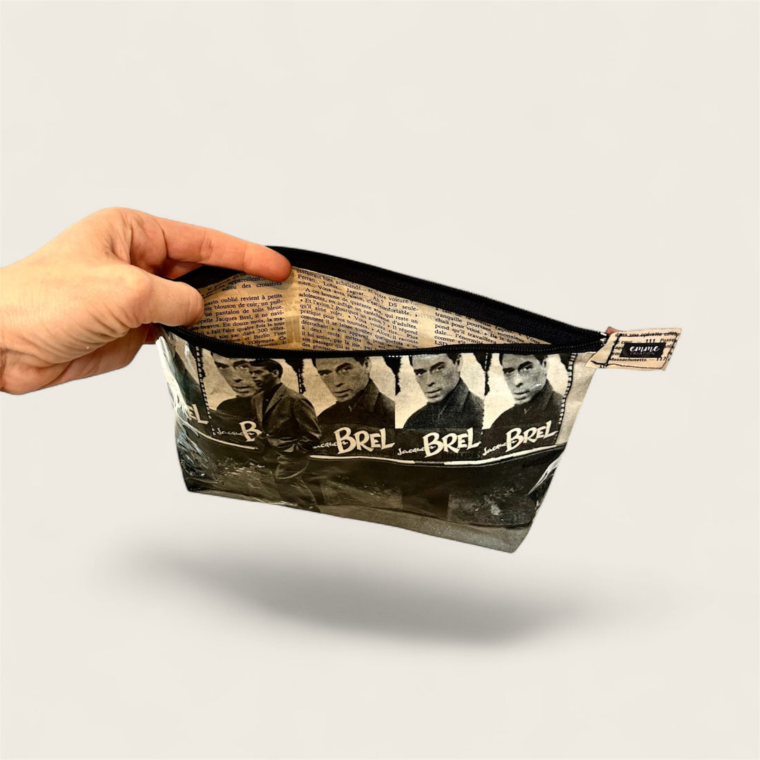 Trousse en page de magazine vintage moyenne Jacques Brel