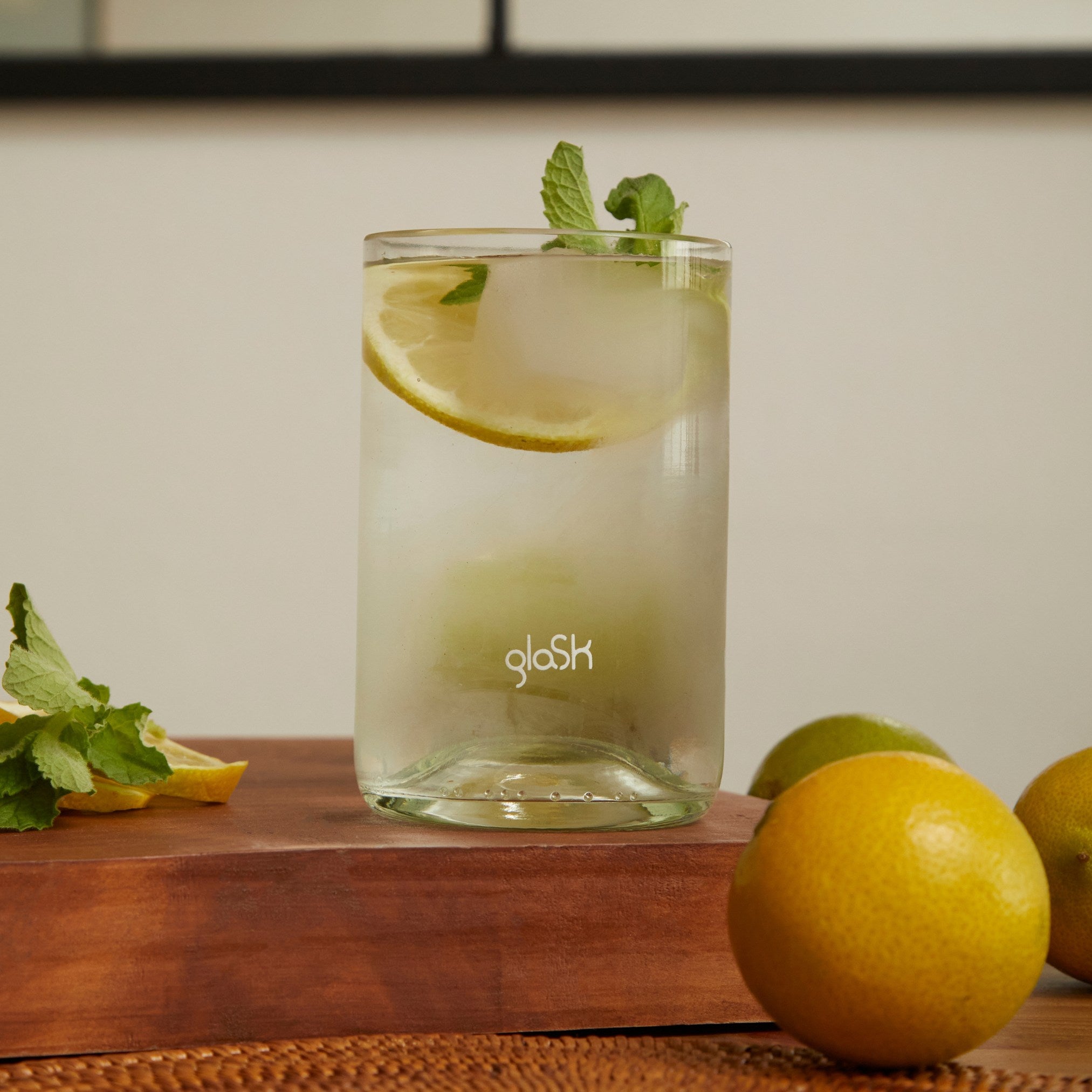 Nu - Set mit 4 recycelten Gläsern