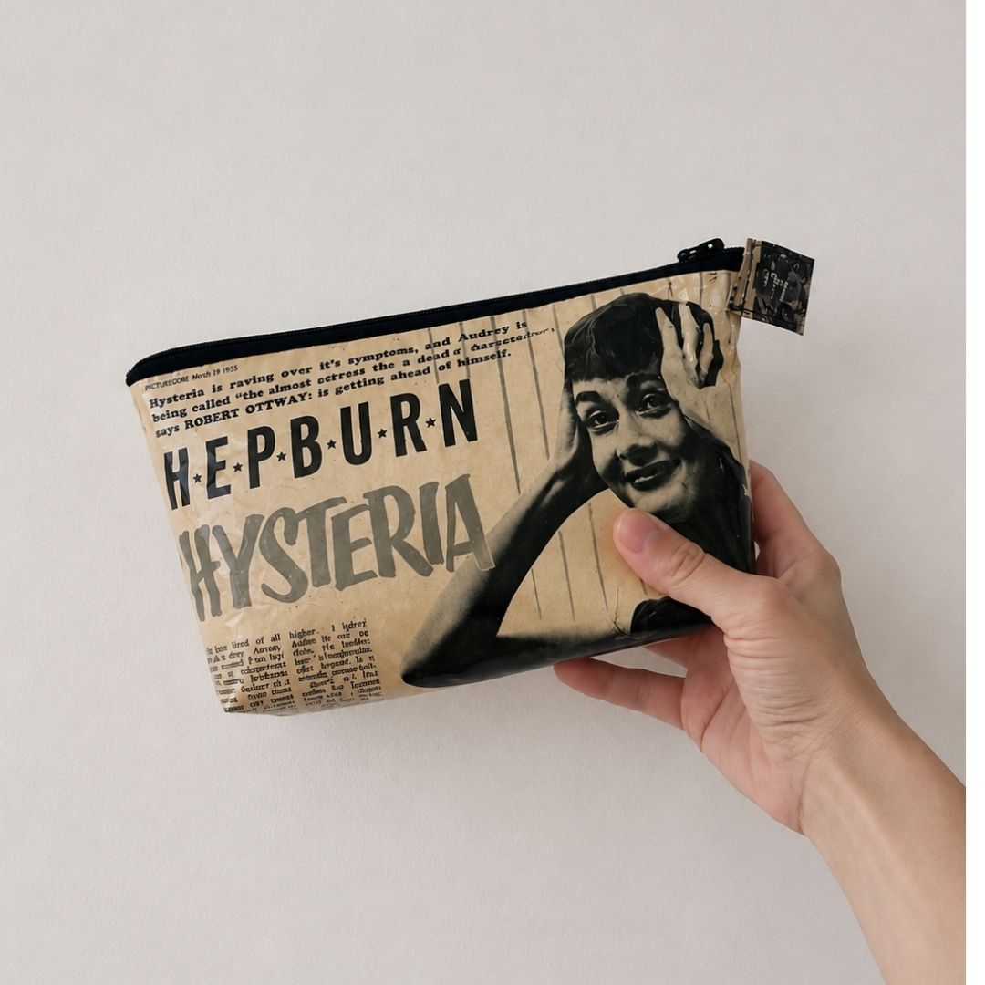 Vintage Federmäppchen aus Magazinseite mit Audrey Hepburn-Motiv