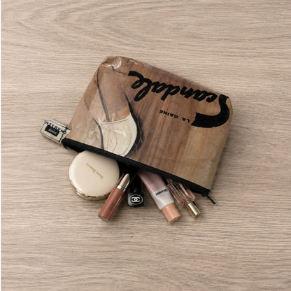 Kulturtasche aus Vintage-Magazinseite Scandale