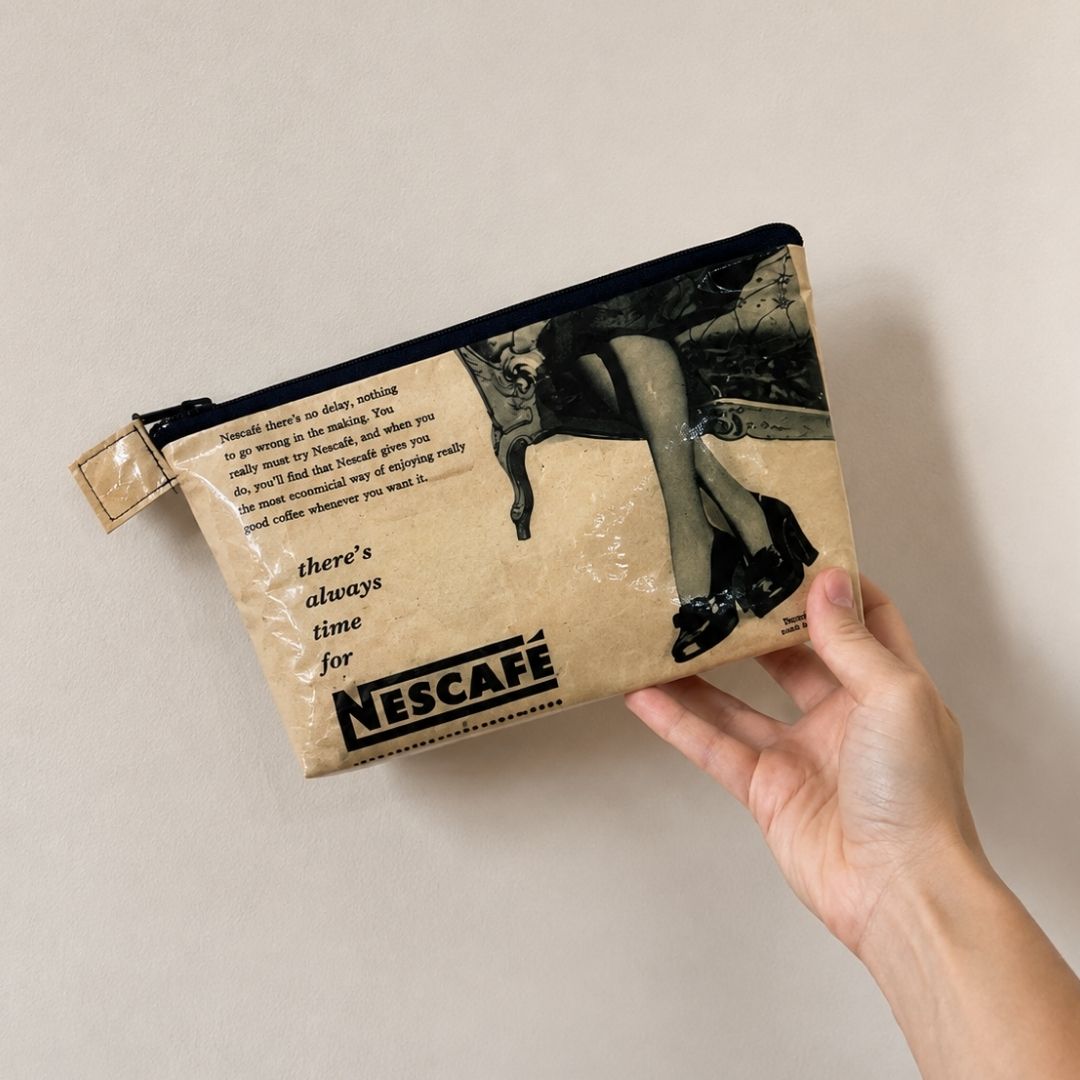 Trousse en page de magazine vintage Nescafé