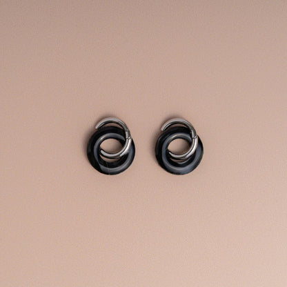 Boucles d’oreilles créoles en plastique recyclé – noir