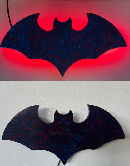 Lippen-Wandlampe aus recyceltem Kunststoff
