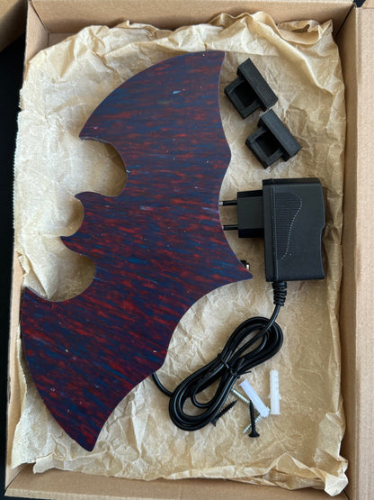 Lippen-Wandlampe aus recyceltem Kunststoff