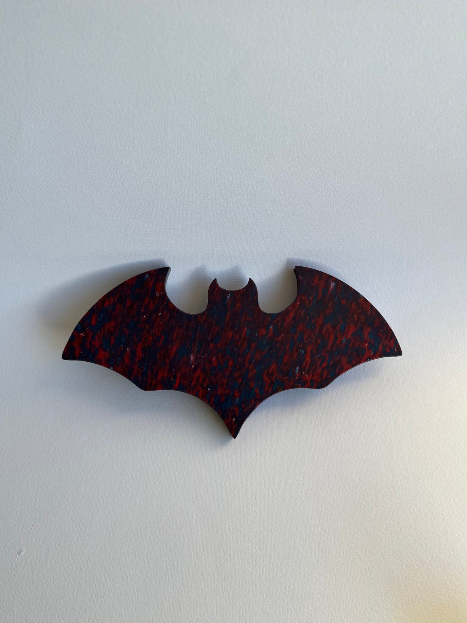 Lippen-Wandlampe aus recyceltem Kunststoff