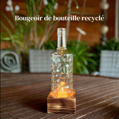 Bougeoir en bouteille recyclée avec socle en bois – 1 flamme