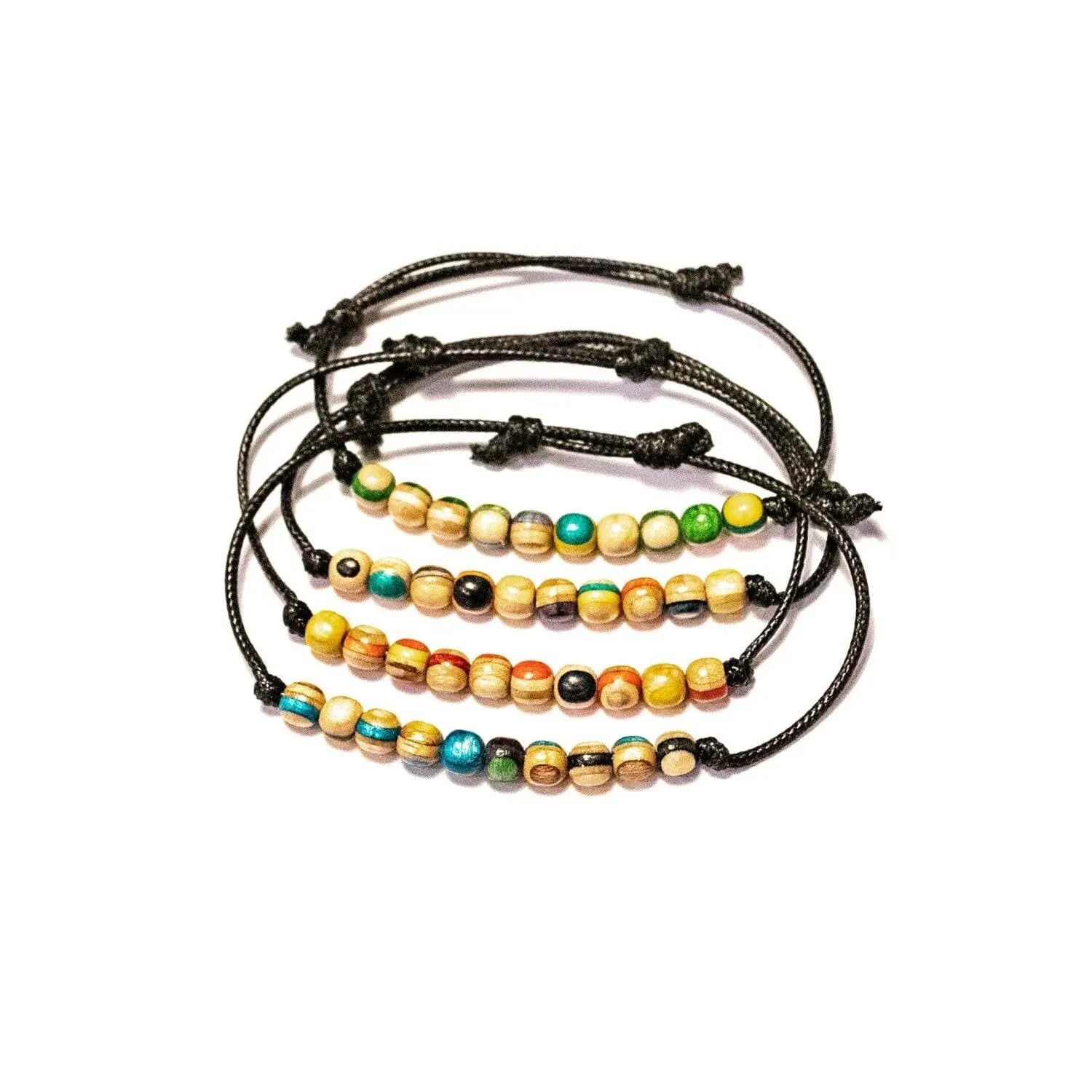 Bracelet minimal en skateboard recyclé – bracelet en perles de bois
