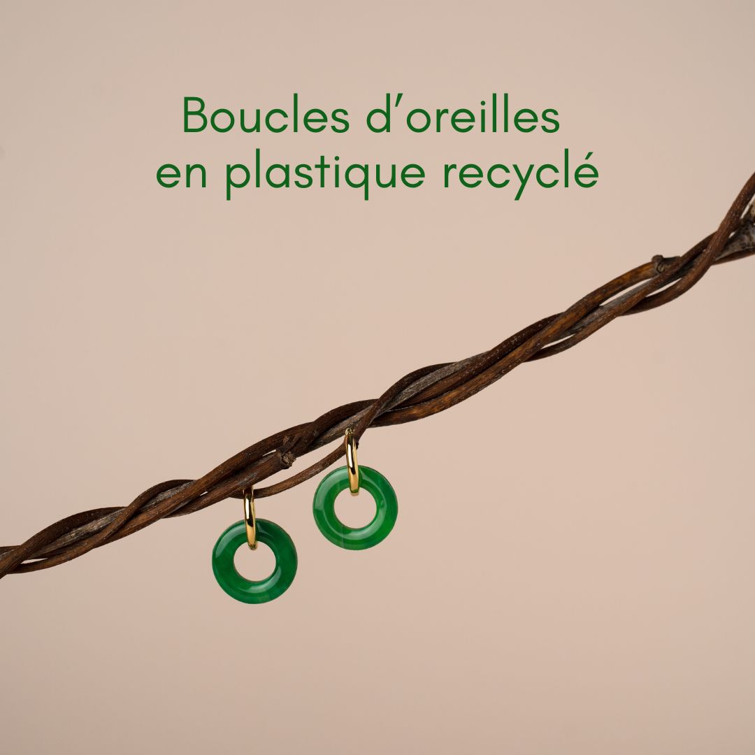 Boucles d’oreilles créoles en plastique recyclé – vert