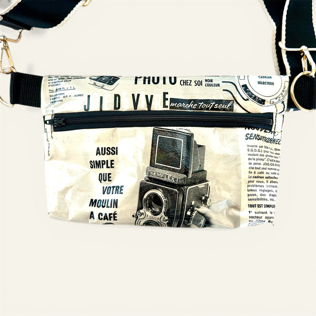 Sac bandoulière / banane en page de magazine vintage