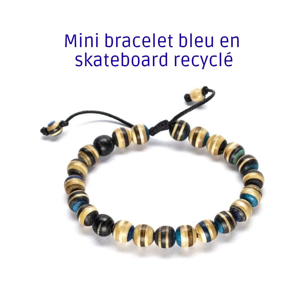 Mini bracelet bleu en skateboard recyclé – bracelet en perles de bois