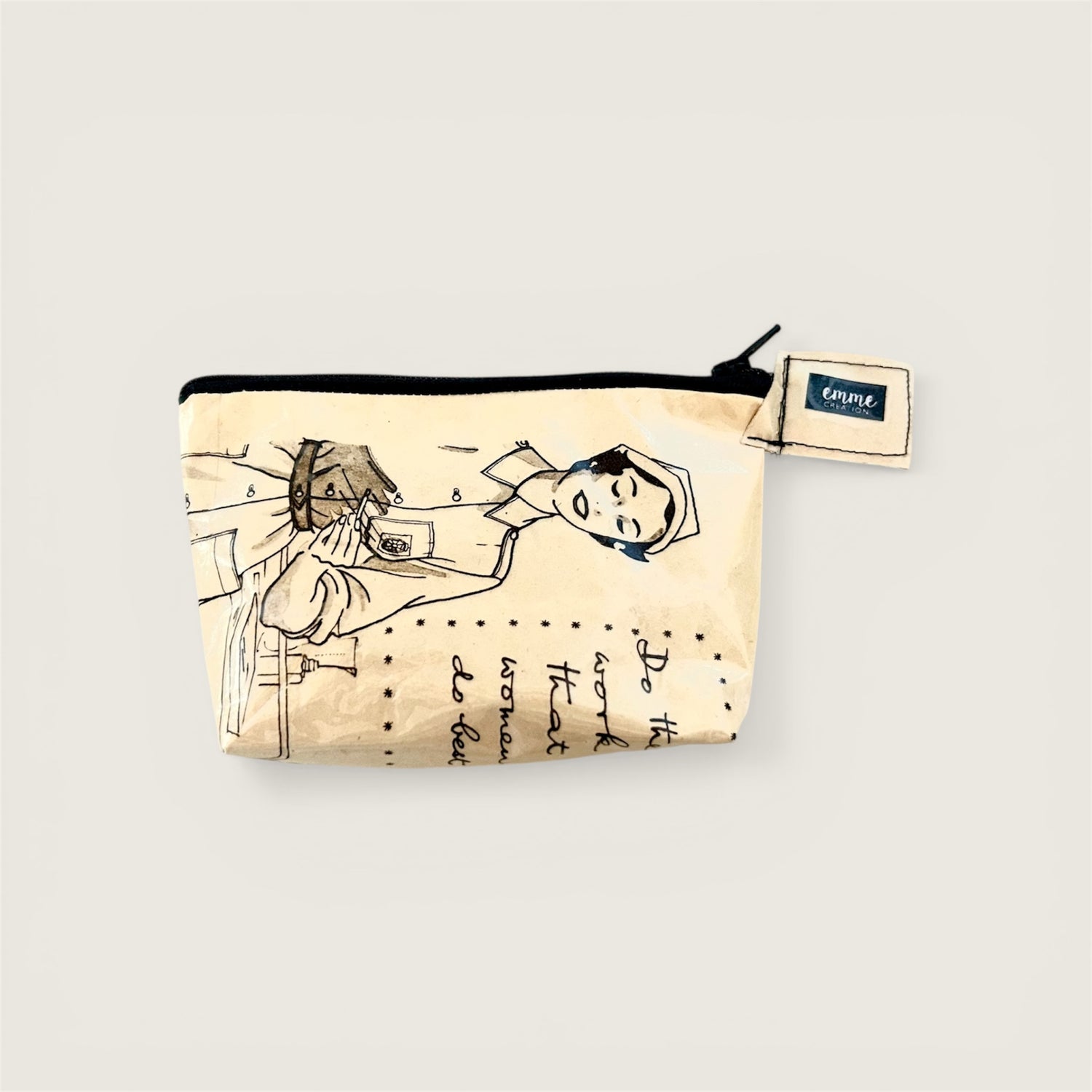 Trousse en page de magazine vintage Petit Femme